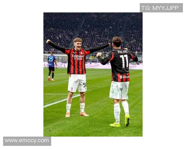 足坛精彩夜:阿森纳大胜热刺皇马绝平米兰C罗惊艳倒钩破门 足坛精彩夜:阿森纳大胜热刺皇马绝平米兰C罗惊艳倒钩破门